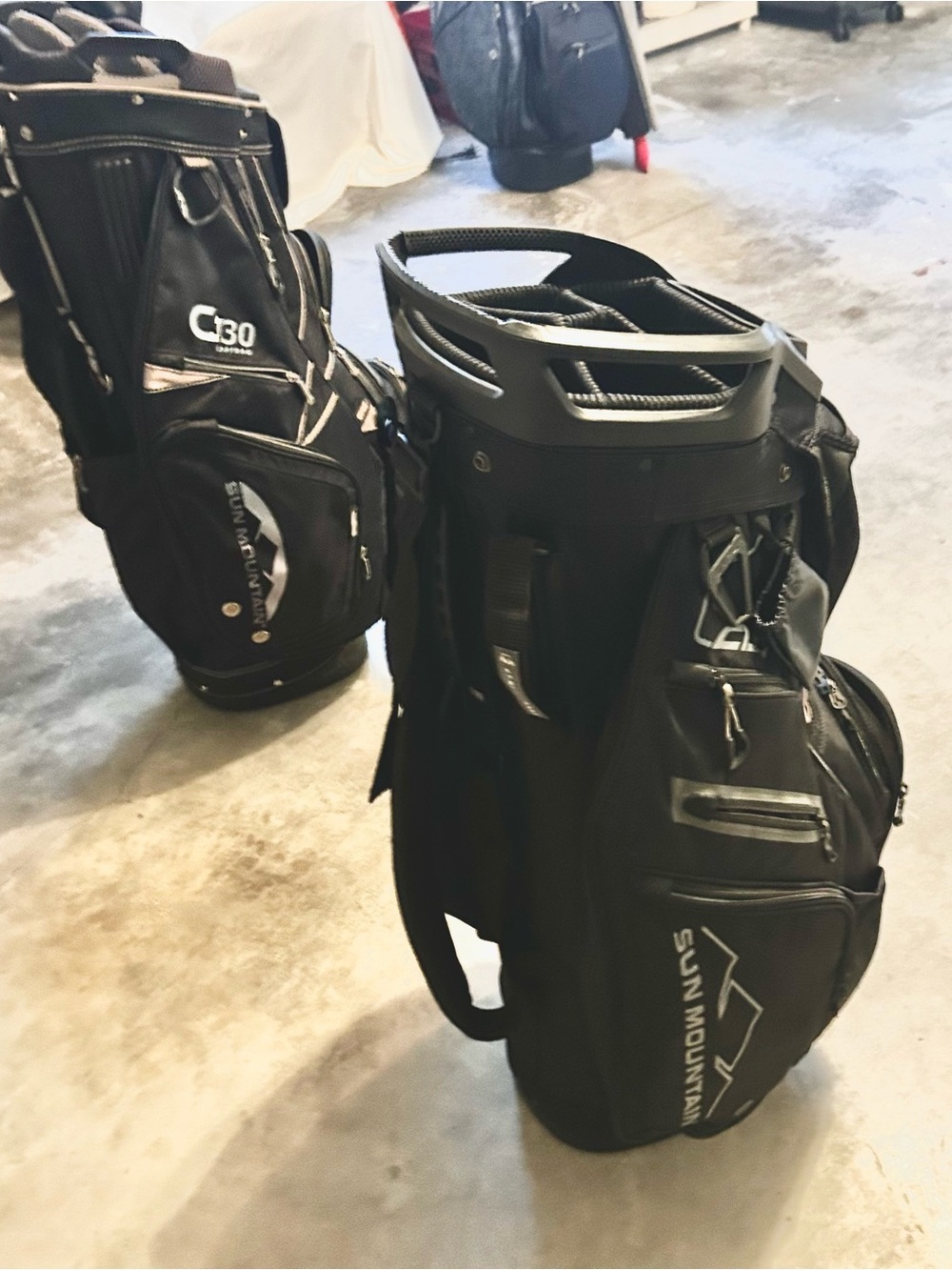 For sale 2 Sun Mountain C130 golf bags